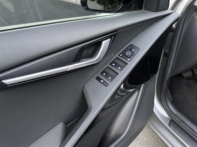 2023 Kia Niro EV Wind   - Photo 20 - Studio City, CA 91604