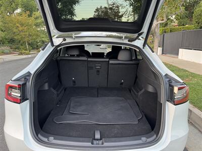 2022 Tesla Model Y Long Range   - Photo 37 - Studio City, CA 91604