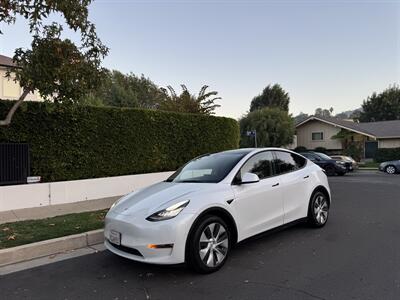 2022 Tesla Model Y Long Range   - Photo 3 - Studio City, CA 91604