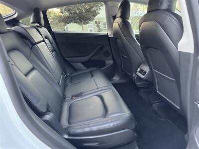 2022 Tesla Model Y Long Range   - Photo 40 - Studio City, CA 91604