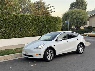 2022 Tesla Model Y Long Range   - Photo 1 - Studio City, CA 91604