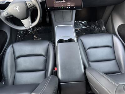2022 Tesla Model Y Long Range   - Photo 34 - Studio City, CA 91604