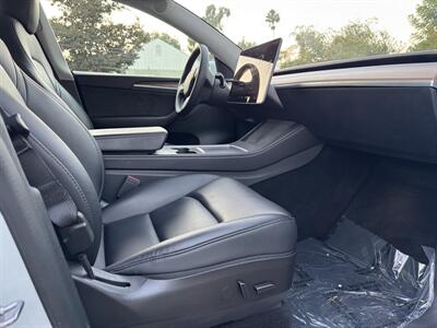2022 Tesla Model Y Long Range   - Photo 47 - Studio City, CA 91604
