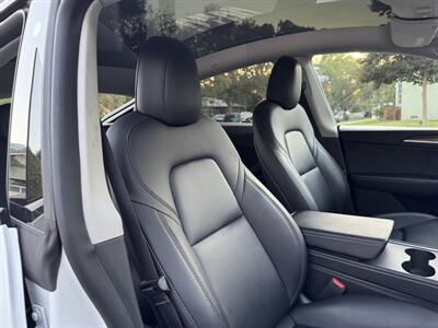 2022 Tesla Model Y Long Range   - Photo 49 - Studio City, CA 91604