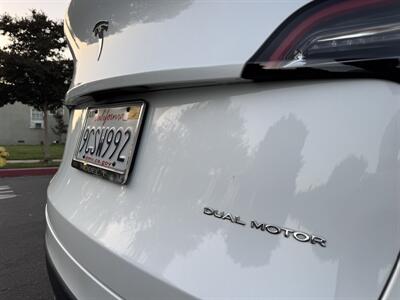 2022 Tesla Model Y Long Range   - Photo 17 - Studio City, CA 91604