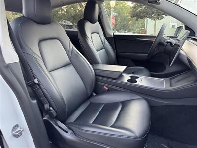 2022 Tesla Model Y Long Range   - Photo 46 - Studio City, CA 91604