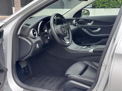 2017 Mercedes-Benz C 300 - Photo 23 - Studio City, CA 91604