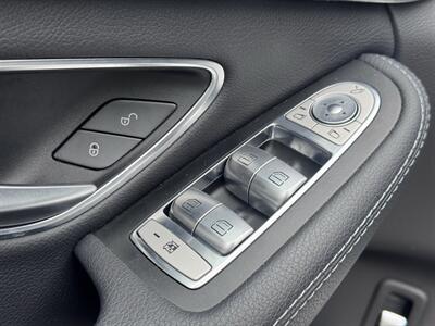 2017 Mercedes-Benz C 300 - Photo 26 - Studio City, CA 91604
