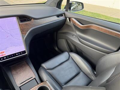 2021 Tesla Model X Long Range Plus - Photo 52 - Studio City, CA 91604