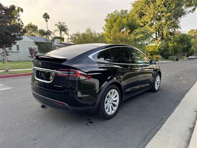 2021 Tesla Model X Long Range Plus - Photo 22 - Studio City, CA 91604