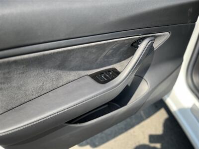 2018 Tesla Model 3 Long Range   - Photo 30 - Studio City, CA 91604