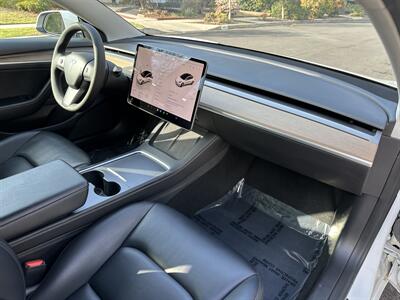 2022 Tesla Model 3   - Photo 26 - Studio City, CA 91604
