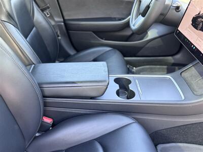 2022 Tesla Model 3   - Photo 33 - Studio City, CA 91604