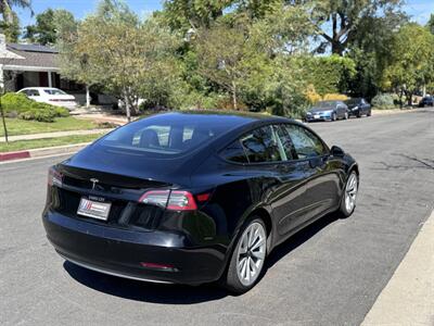 2022 Tesla Model 3   - Photo 9 - Studio City, CA 91604