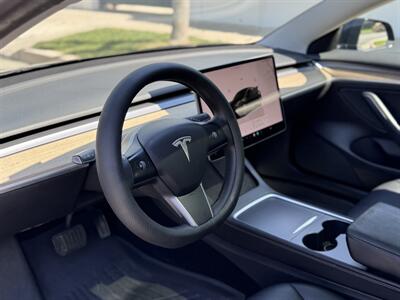 2022 Tesla Model 3   - Photo 19 - Studio City, CA 91604