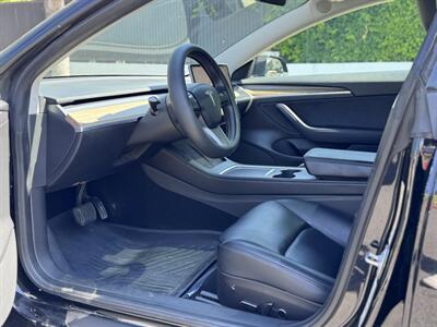 2022 Tesla Model 3   - Photo 17 - Studio City, CA 91604
