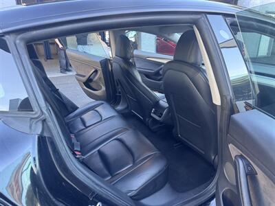 2022 Tesla Model 3   - Photo 15 - Studio City, CA 91604