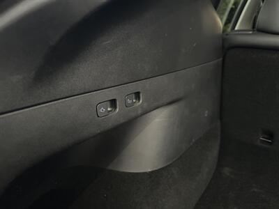 2020 Tesla Model Y Performance   - Photo 34 - Studio City, CA 91604