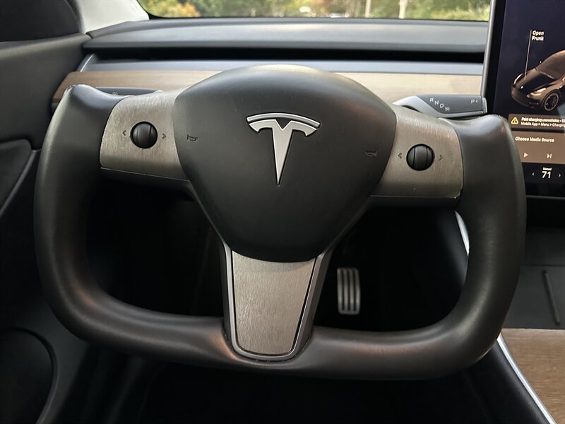 2020 Tesla Model Y Performance photo 18