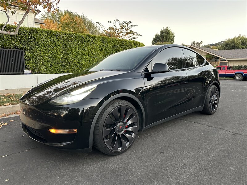 2020 Tesla Model Y Performance photo 1