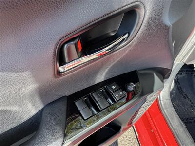 2022 Toyota Prius LE   - Photo 17 - Studio City, CA 91604
