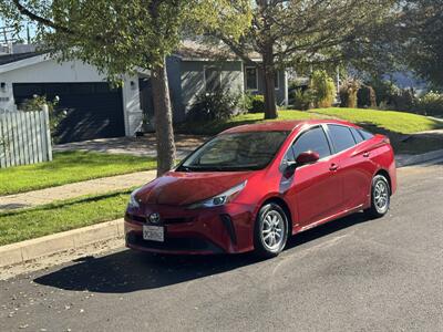 2022 Toyota Prius LE   - Photo 2 - Studio City, CA 91604