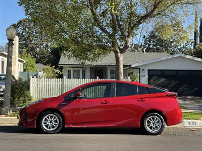 2022 Toyota Prius LE   - Photo 9 - Studio City, CA 91604