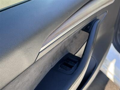 2022 Tesla Model 3   - Photo 24 - Studio City, CA 91604