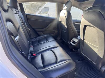 2022 Tesla Model 3   - Photo 22 - Studio City, CA 91604