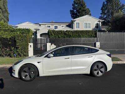 2022 Tesla Model 3   - Photo 8 - Studio City, CA 91604