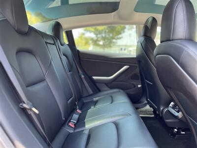 2019 Tesla Model 3 Standard Plus   - Photo 32 - Studio City, CA 91604