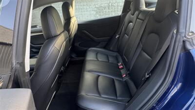 2022 Tesla Model 3 Long Range - Photo 17 - Studio City, CA 91604
