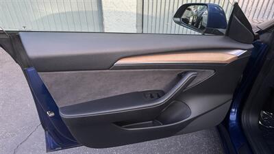 2022 Tesla Model 3 Long Range - Photo 25 - Studio City, CA 91604