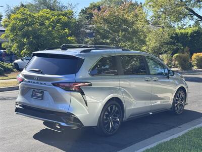 2021 Toyota Sienna XSE 7-Passenger   - Photo 13 - Studio City, CA 91604
