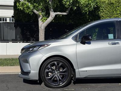 2021 Toyota Sienna XSE 7-Passenger   - Photo 7 - Studio City, CA 91604