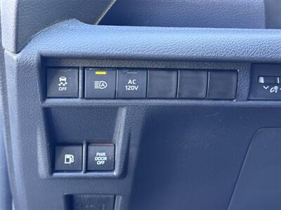 2021 Toyota Sienna XSE 7-Passenger   - Photo 38 - Studio City, CA 91604