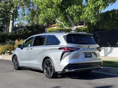 2021 Toyota Sienna XSE 7-Passenger   - Photo 10 - Studio City, CA 91604