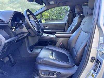 2021 Toyota Sienna XSE 7-Passenger   - Photo 26 - Studio City, CA 91604