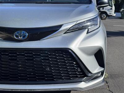 2021 Toyota Sienna XSE 7-Passenger   - Photo 8 - Studio City, CA 91604