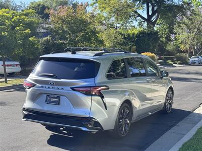 2021 Toyota Sienna XSE 7-Passenger   - Photo 14 - Studio City, CA 91604