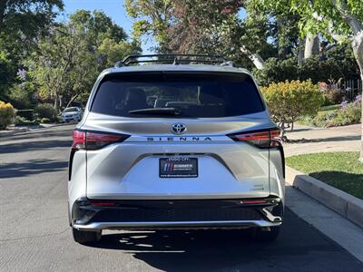 2021 Toyota Sienna XSE 7-Passenger   - Photo 15 - Studio City, CA 91604