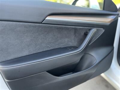 2022 Tesla Model 3 Long Range   - Photo 28 - Studio City, CA 91604