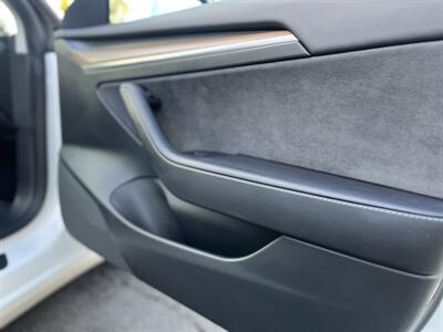 2022 Tesla Model 3 Long Range   - Photo 15 - Studio City, CA 91604