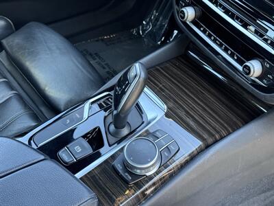 2018 BMW 5 Series 530e iPerformance - Photo 45 - Studio City, CA 91604