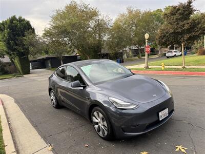 2023 Tesla Model Y Long Range   - Photo 13 - Studio City, CA 91604