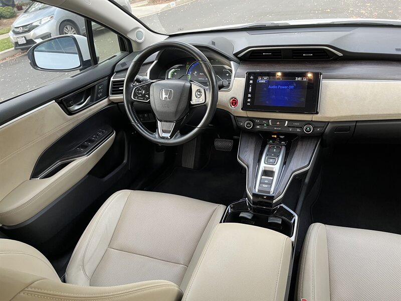 2020 Honda Clarity Touring photo 56