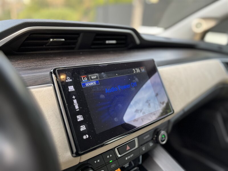 2020 Honda Clarity Touring photo 37