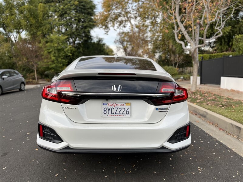 2020 Honda Clarity Touring photo 15