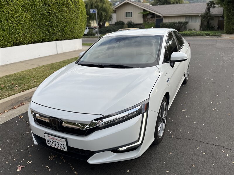 2020 Honda Clarity Touring photo 4