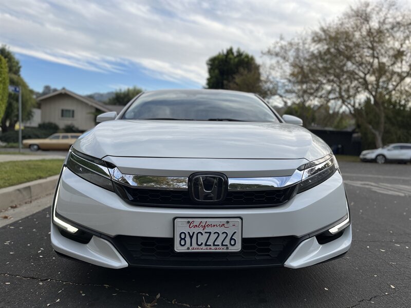 2020 Honda Clarity Touring photo 7